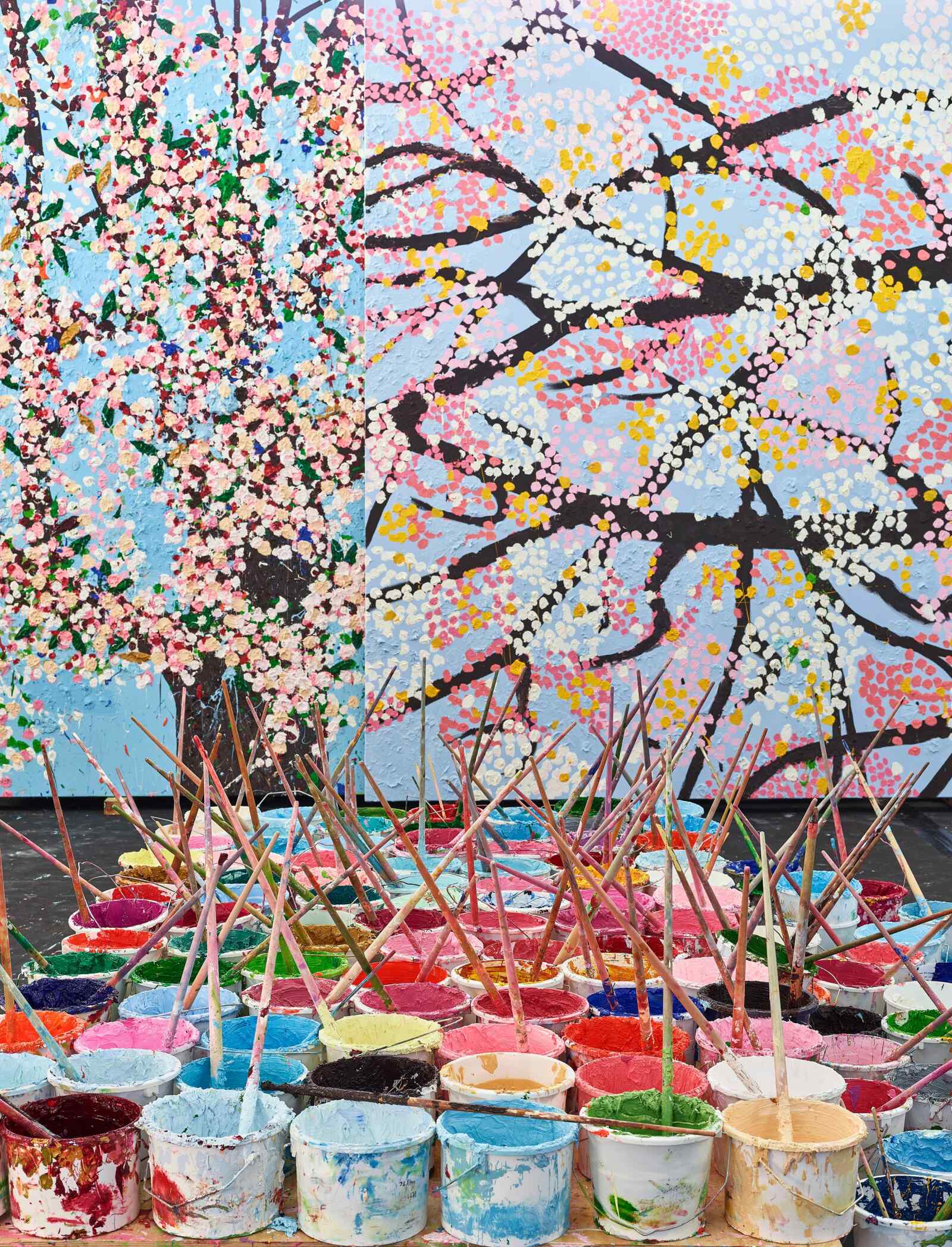 exposition damien hirst cerisier en fleurs fondation cartier 5 1600x0 1 L'exposition « Cerisiers en Fleurs » de Damien Hirst : entre poésie et chao