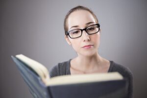 femme lecture rapide